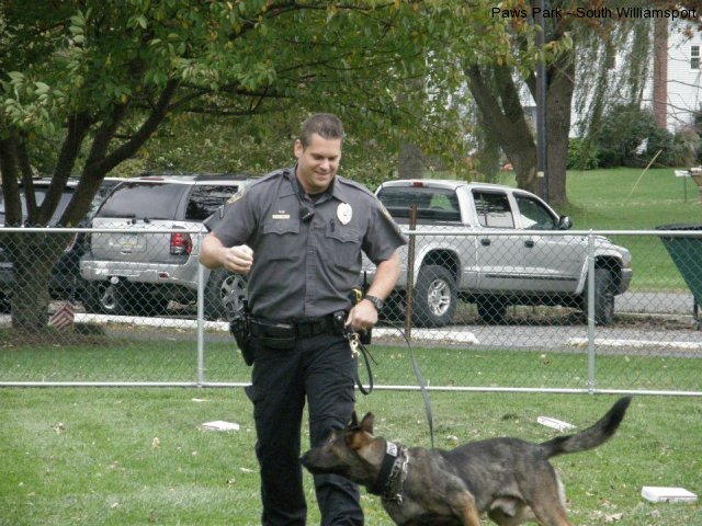 SW K-9 POLICE DEMO AT 2nd ANNUAL K-9 COSTUME PARTY PICS BY CINDY STRAUB